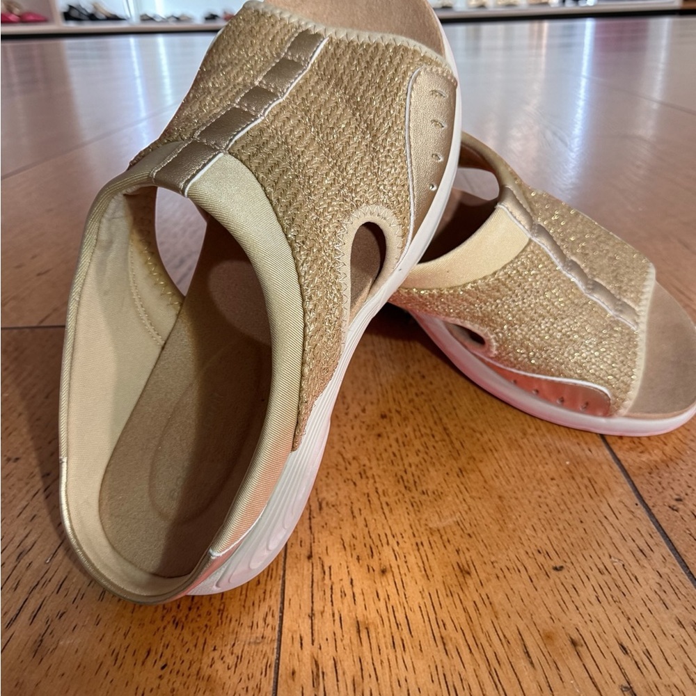 Easy Spirit Tan and Gold Sandals - Picture 7 of 7